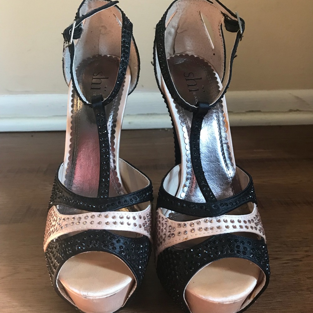Black & Rose heels